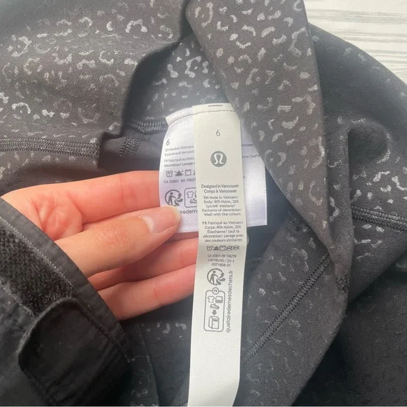 NWT Lululemon Align High-Rise Short 6" Leopard Daisy Emboss Black SIZE 6 - Picture 6 of 13